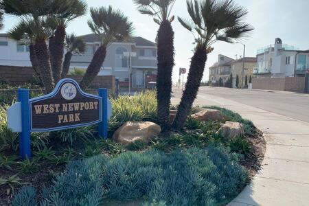 Awesome 3Br 2Bth 1 Block To Beach C2 Νιούπορτ Μπιτς Εξωτερικό φωτογραφία