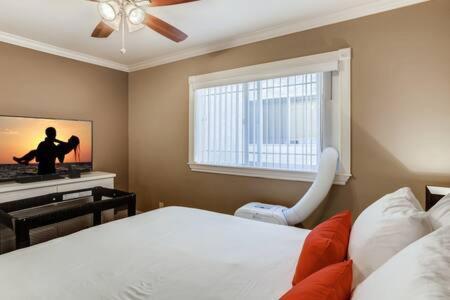 Awesome 3Br 2Bth 1 Block To Beach C2 Νιούπορτ Μπιτς Εξωτερικό φωτογραφία