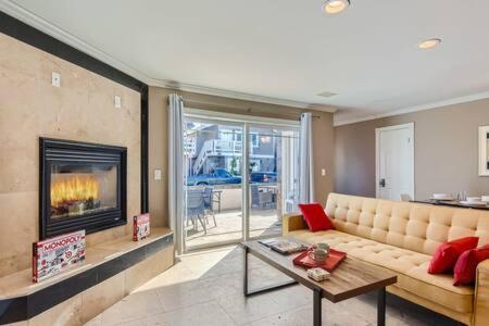 Awesome 3Br 2Bth 1 Block To Beach C2 Νιούπορτ Μπιτς Εξωτερικό φωτογραφία